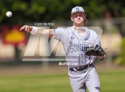 Thumbnail 2 in Sonora @ Esperanza photogallery.