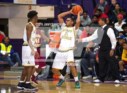 Thumbnail 2 in Althoff Catholic vs. Hazelwood East (Prairie Farms Holiday Basketball Classic) photogallery.