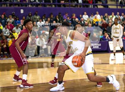 Thumbnail 1 in Althoff Catholic vs. Hazelwood East (Prairie Farms Holiday Basketball Classic) photogallery.