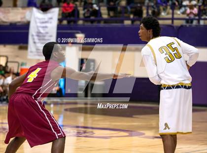 Thumbnail 3 in Althoff Catholic vs. Hazelwood East (Prairie Farms Holiday Basketball Classic) photogallery.