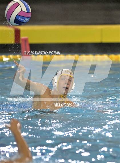 Thumbnail 3 in Bonita vs Temecula Valley photogallery.