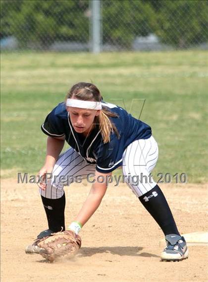 Thumbnail 2 in West Ranch vs. Chatsworth (Valley Classic) photogallery.