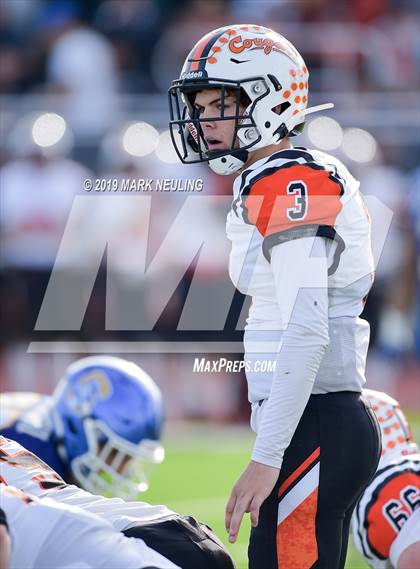 Thumbnail 3 in Half Moon Bay @ Serra (CIF CCS D1 Quarterfinal) photogallery.