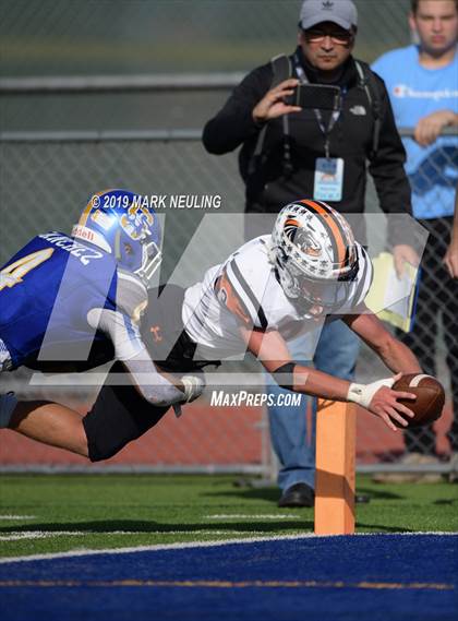 Thumbnail 3 in Half Moon Bay @ Serra (CIF CCS D1 Quarterfinal) photogallery.