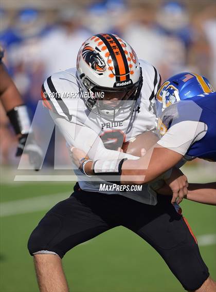 Thumbnail 3 in Half Moon Bay @ Serra (CIF CCS D1 Quarterfinal) photogallery.