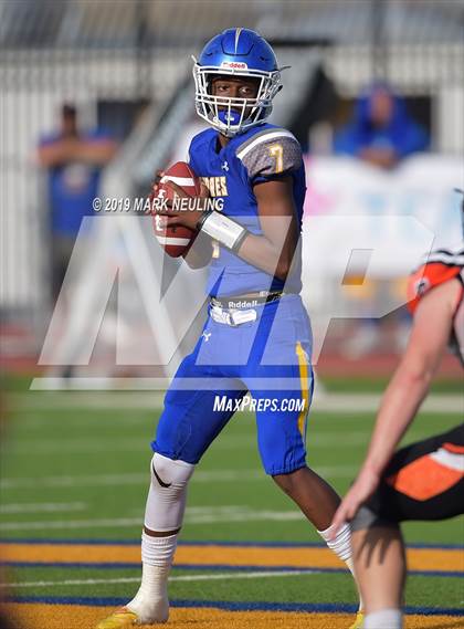 Thumbnail 2 in Half Moon Bay @ Serra (CIF CCS D1 Quarterfinal) photogallery.