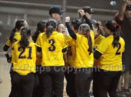 Thumbnail 1 in Etiwanda vs. Vista Murrieta (CIF SS D2 Final) photogallery.