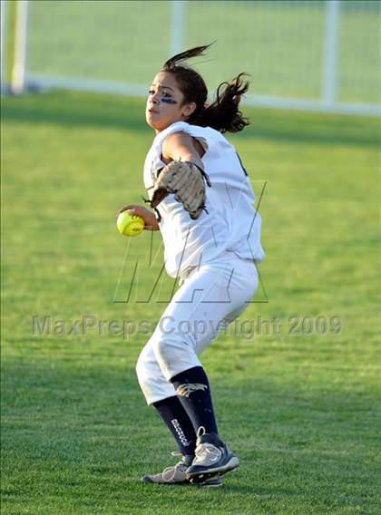 Thumbnail 2 in Etiwanda vs. Vista Murrieta (CIF SS D2 Final) photogallery.