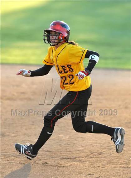 Thumbnail 3 in Etiwanda vs. Vista Murrieta (CIF SS D2 Final) photogallery.