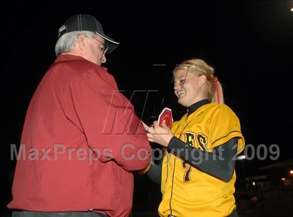 Thumbnail 2 in Etiwanda vs. Vista Murrieta (CIF SS D2 Final) photogallery.