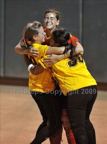 Thumbnail 3 in Etiwanda vs. Vista Murrieta (CIF SS D2 Final) photogallery.