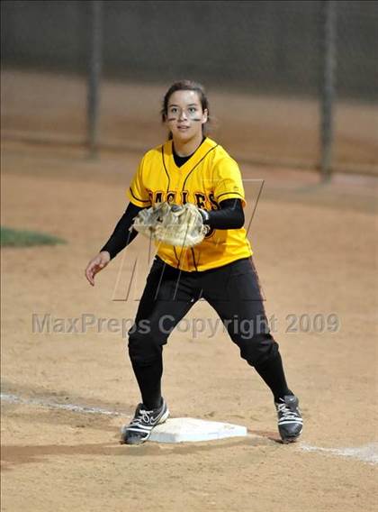 Thumbnail 3 in Etiwanda vs. Vista Murrieta (CIF SS D2 Final) photogallery.