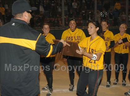 Thumbnail 2 in Etiwanda vs. Vista Murrieta (CIF SS D2 Final) photogallery.