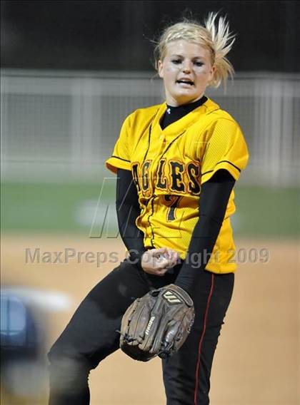 Thumbnail 1 in Etiwanda vs. Vista Murrieta (CIF SS D2 Final) photogallery.