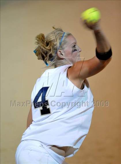 Thumbnail 3 in Etiwanda vs. Vista Murrieta (CIF SS D2 Final) photogallery.