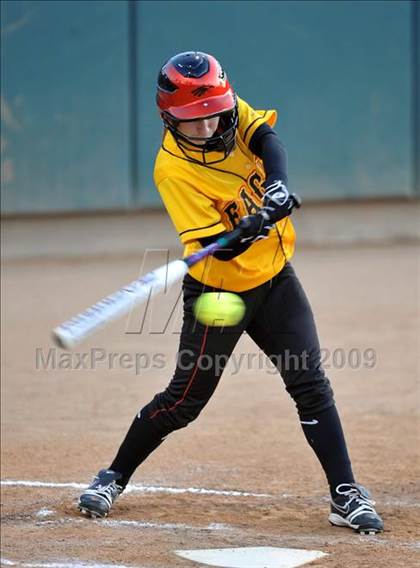 Thumbnail 1 in Etiwanda vs. Vista Murrieta (CIF SS D2 Final) photogallery.