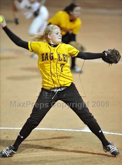 Thumbnail 3 in Etiwanda vs. Vista Murrieta (CIF SS D2 Final) photogallery.