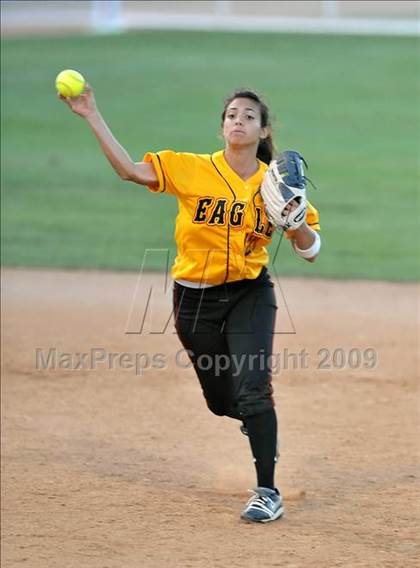 Thumbnail 1 in Etiwanda vs. Vista Murrieta (CIF SS D2 Final) photogallery.