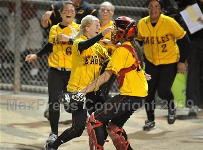 Thumbnail 1 in Etiwanda vs. Vista Murrieta (CIF SS D2 Final) photogallery.