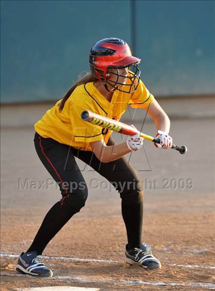 Thumbnail 2 in Etiwanda vs. Vista Murrieta (CIF SS D2 Final) photogallery.