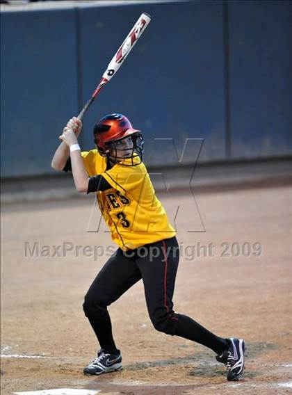 Thumbnail 3 in Etiwanda vs. Vista Murrieta (CIF SS D2 Final) photogallery.