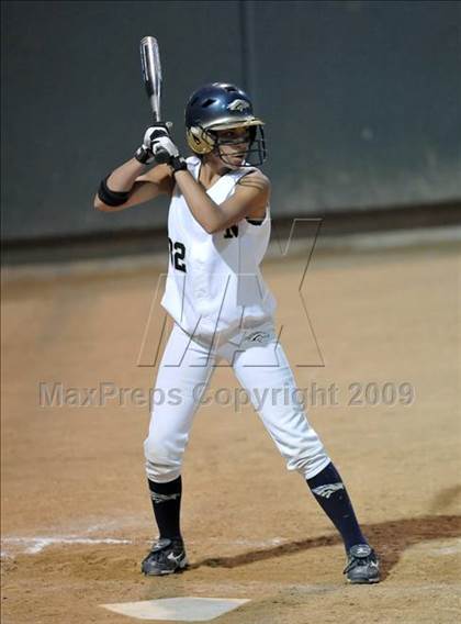 Thumbnail 2 in Etiwanda vs. Vista Murrieta (CIF SS D2 Final) photogallery.
