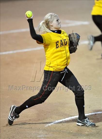 Thumbnail 1 in Etiwanda vs. Vista Murrieta (CIF SS D2 Final) photogallery.