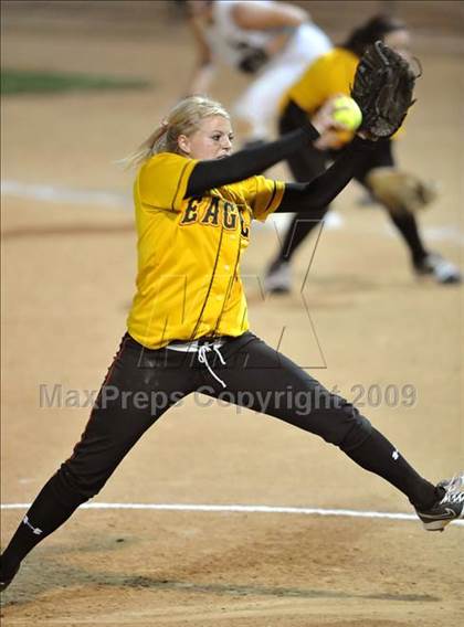 Thumbnail 2 in Etiwanda vs. Vista Murrieta (CIF SS D2 Final) photogallery.