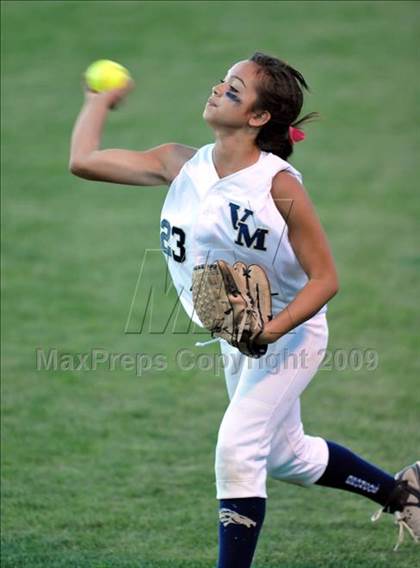 Thumbnail 2 in Etiwanda vs. Vista Murrieta (CIF SS D2 Final) photogallery.