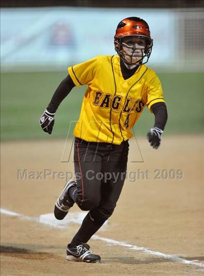 Thumbnail 3 in Etiwanda vs. Vista Murrieta (CIF SS D2 Final) photogallery.