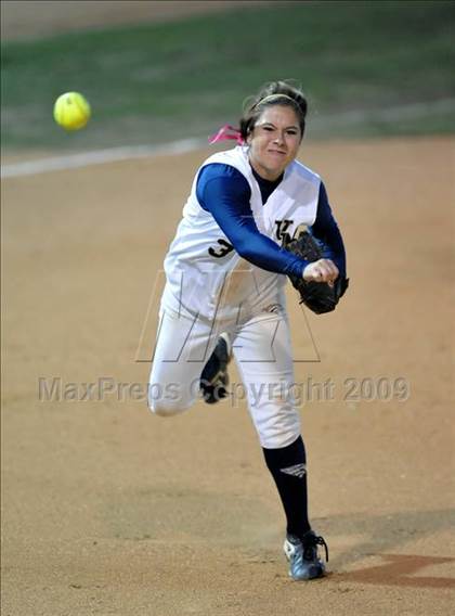 Thumbnail 1 in Etiwanda vs. Vista Murrieta (CIF SS D2 Final) photogallery.