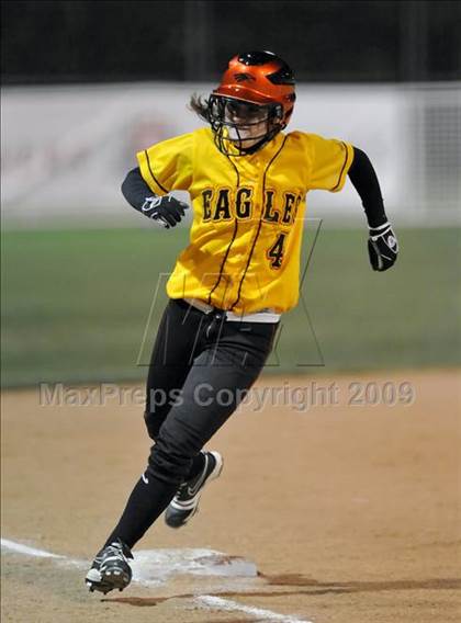 Thumbnail 1 in Etiwanda vs. Vista Murrieta (CIF SS D2 Final) photogallery.