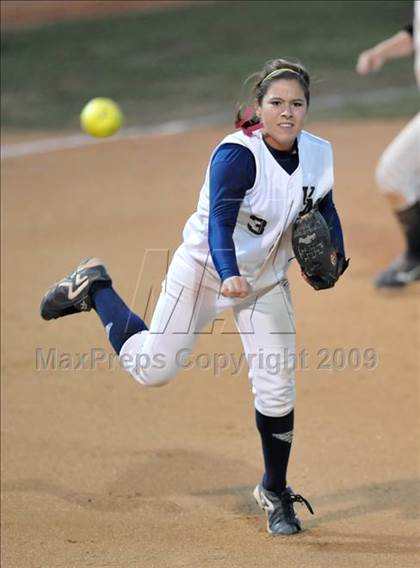 Thumbnail 2 in Etiwanda vs. Vista Murrieta (CIF SS D2 Final) photogallery.