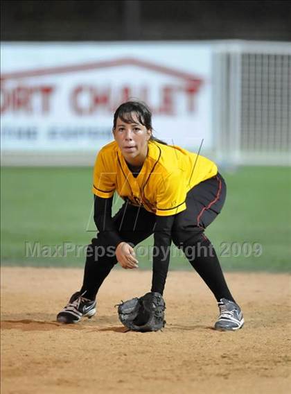Thumbnail 3 in Etiwanda vs. Vista Murrieta (CIF SS D2 Final) photogallery.