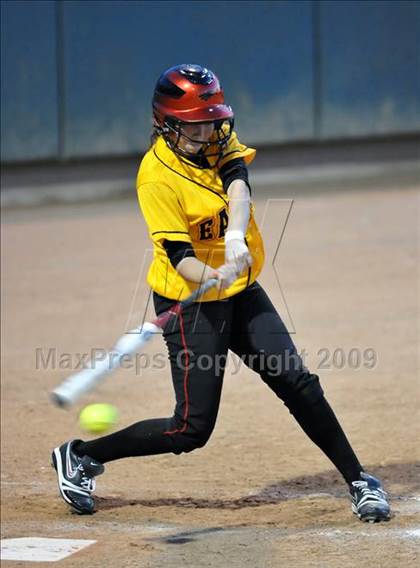 Thumbnail 2 in Etiwanda vs. Vista Murrieta (CIF SS D2 Final) photogallery.