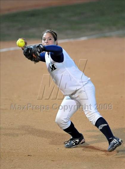 Thumbnail 2 in Etiwanda vs. Vista Murrieta (CIF SS D2 Final) photogallery.