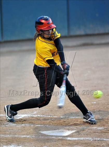 Thumbnail 1 in Etiwanda vs. Vista Murrieta (CIF SS D2 Final) photogallery.