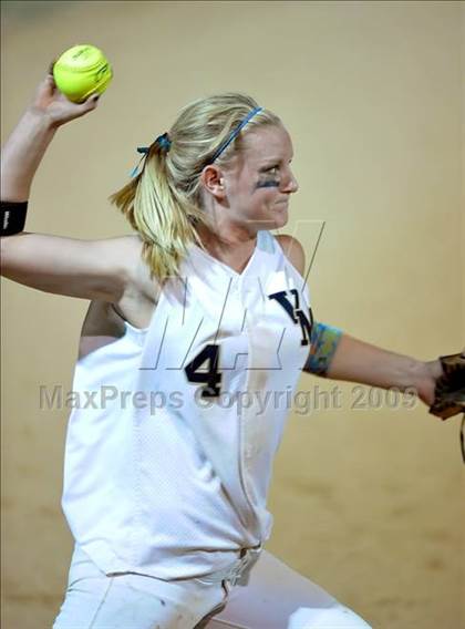 Thumbnail 2 in Etiwanda vs. Vista Murrieta (CIF SS D2 Final) photogallery.