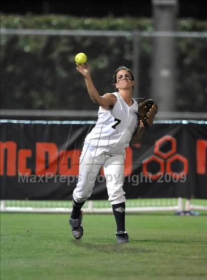 Thumbnail 3 in Etiwanda vs. Vista Murrieta (CIF SS D2 Final) photogallery.