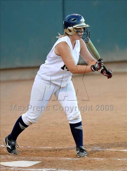 Thumbnail 2 in Etiwanda vs. Vista Murrieta (CIF SS D2 Final) photogallery.