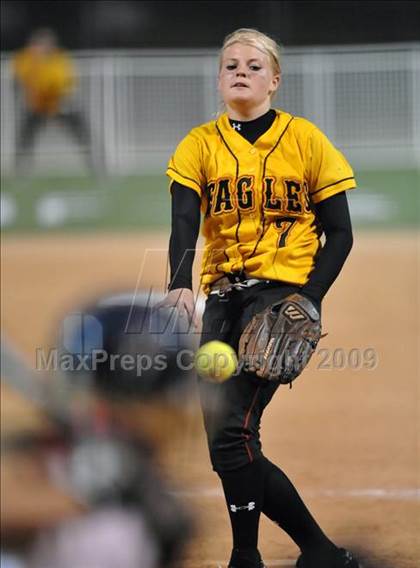 Thumbnail 1 in Etiwanda vs. Vista Murrieta (CIF SS D2 Final) photogallery.