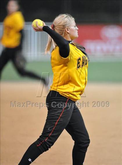 Thumbnail 3 in Etiwanda vs. Vista Murrieta (CIF SS D2 Final) photogallery.