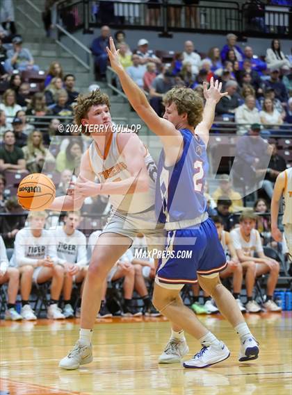 Thumbnail 3 in Richfield vs. Ogden (UHSAA 3A 3rd / 4th Place) photogallery.