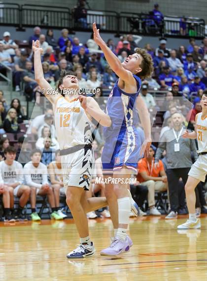 Thumbnail 2 in Richfield vs. Ogden (UHSAA 3A 3rd / 4th Place) photogallery.