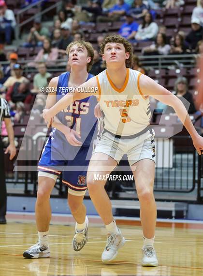 Thumbnail 2 in Richfield vs. Ogden (UHSAA 3A 3rd / 4th Place) photogallery.
