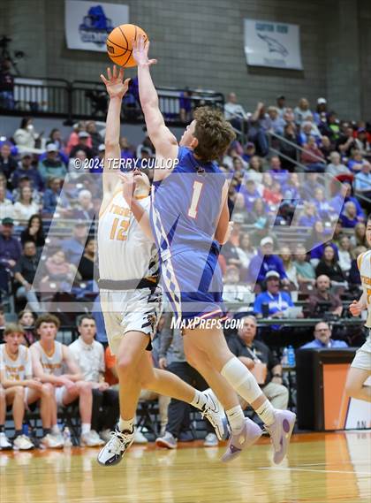 Thumbnail 3 in Richfield vs. Ogden (UHSAA 3A 3rd / 4th Place) photogallery.