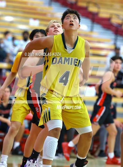 Thumbnail 1 in Damien vs. San Clemente (Mater Dei Extravaganza) photogallery.