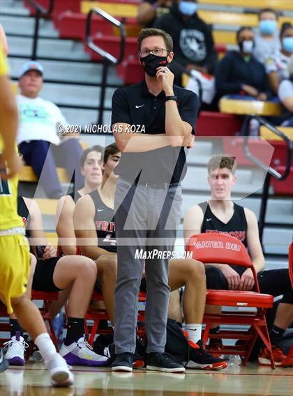 Thumbnail 3 in Damien vs. San Clemente (Mater Dei Extravaganza) photogallery.