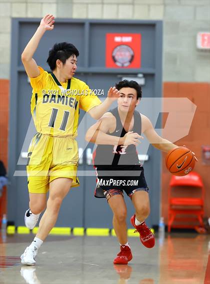 Thumbnail 3 in Damien vs. San Clemente (Mater Dei Extravaganza) photogallery.