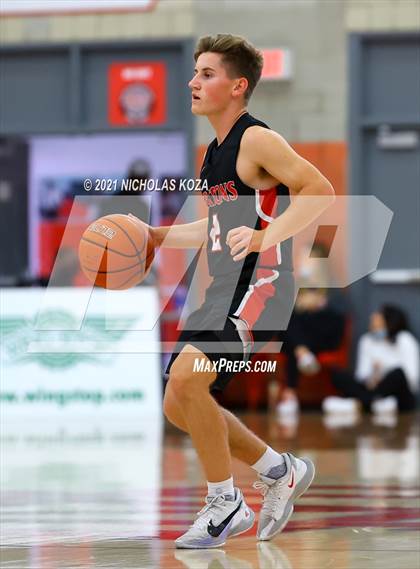 Thumbnail 2 in Damien vs. San Clemente (Mater Dei Extravaganza) photogallery.